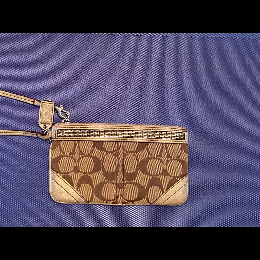 Coach beaded wristlet 🌟